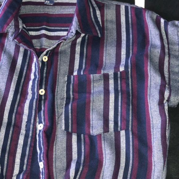 Forever 21 crop blouse - Picture 3 of 11